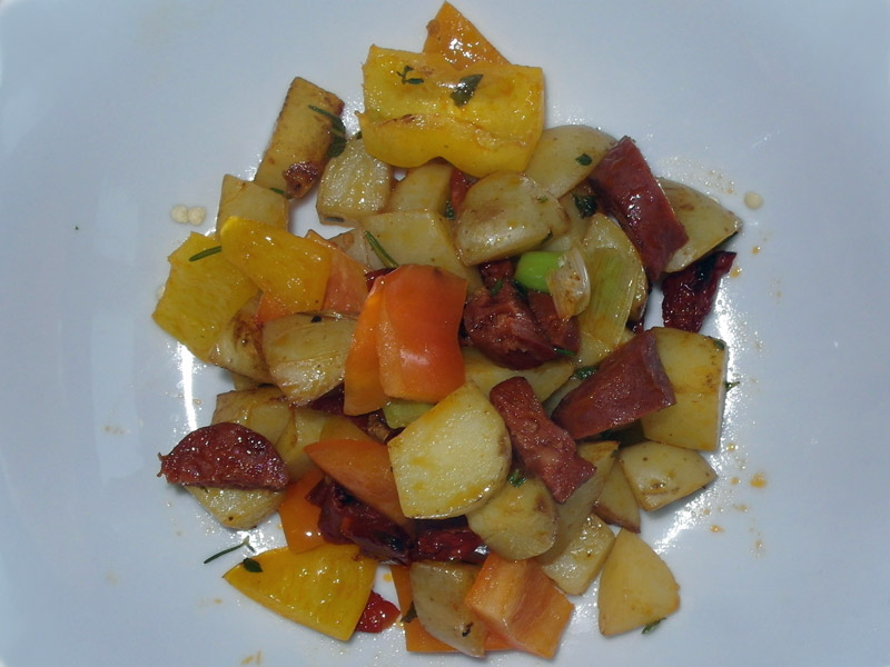Spanische Kartoffelpfanne mit Chorizo und Paprika » flott-kochen.de