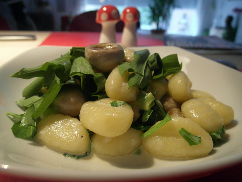 Gnocchi mit Bärlauch und Champignons » flott-kochen.de