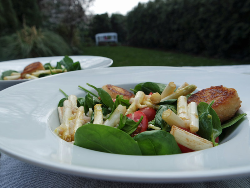 Spinatsalat mit Spargel und Ziegenkäse » flott-kochen.de