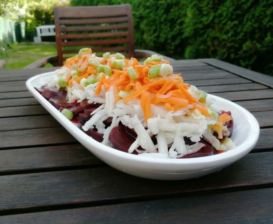 Salat aus Wurzelgemüse